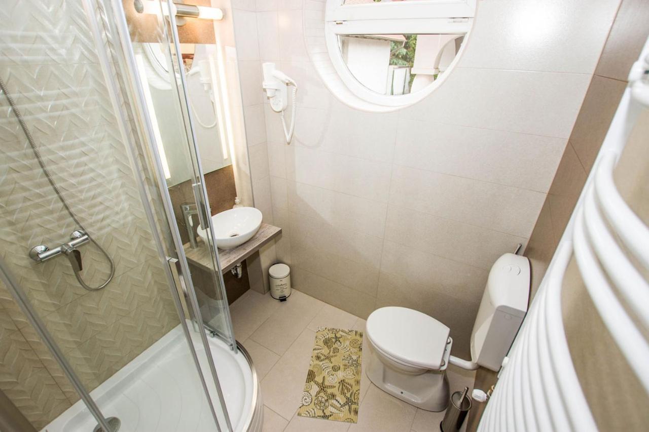 Hotel Járja Panzió Hajdúszoboszló Exterior foto