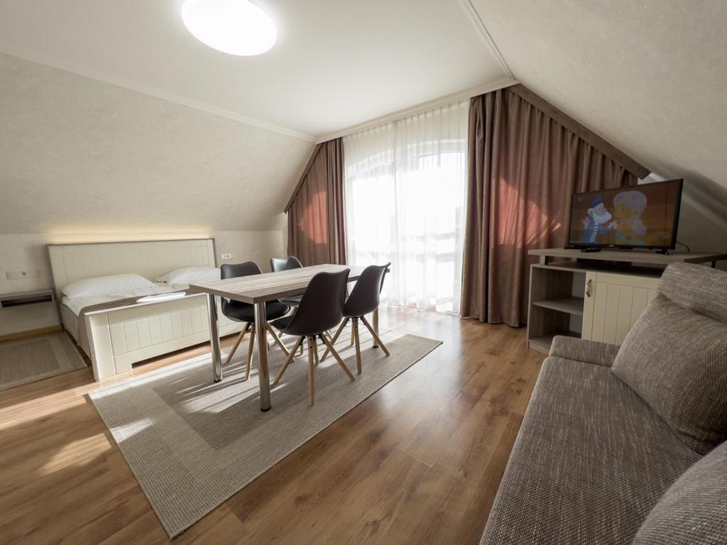 Hotel Járja Panzió Hajdúszoboszló Exterior foto