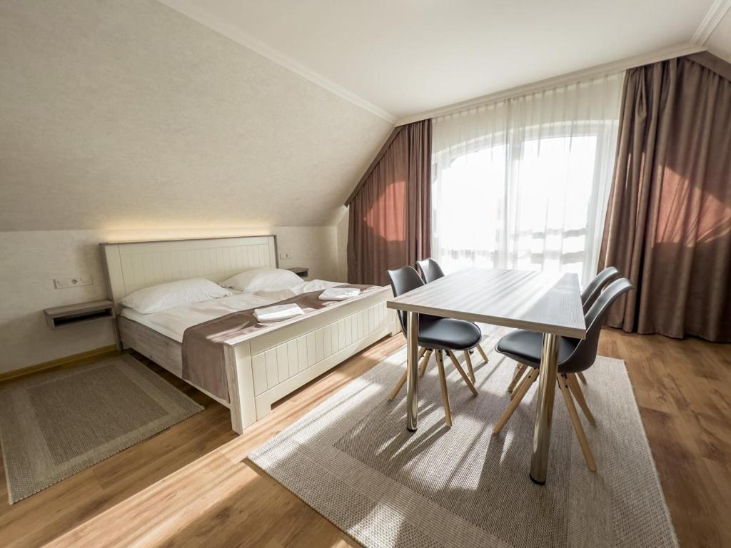 Hotel Járja Panzió Hajdúszoboszló Exterior foto